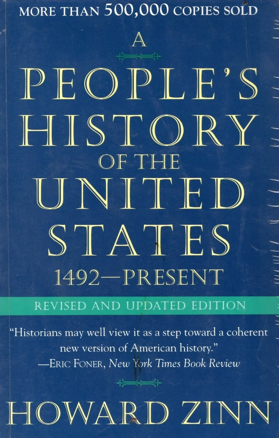 A book cover with the title of people 's history of the united states.